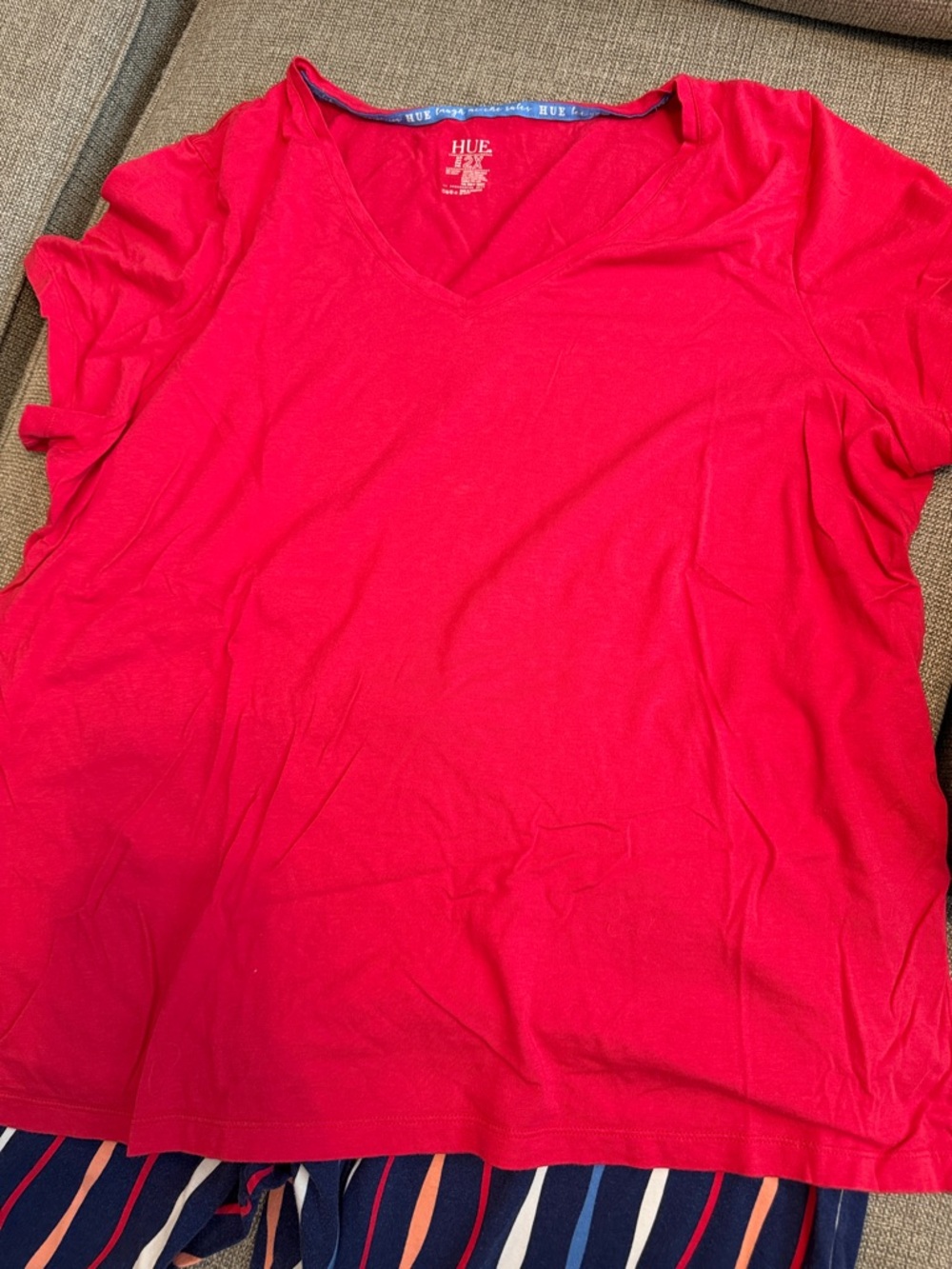Hue Capri pants and shirt pajama set. Womens size 2x. - Picture 2 of 5